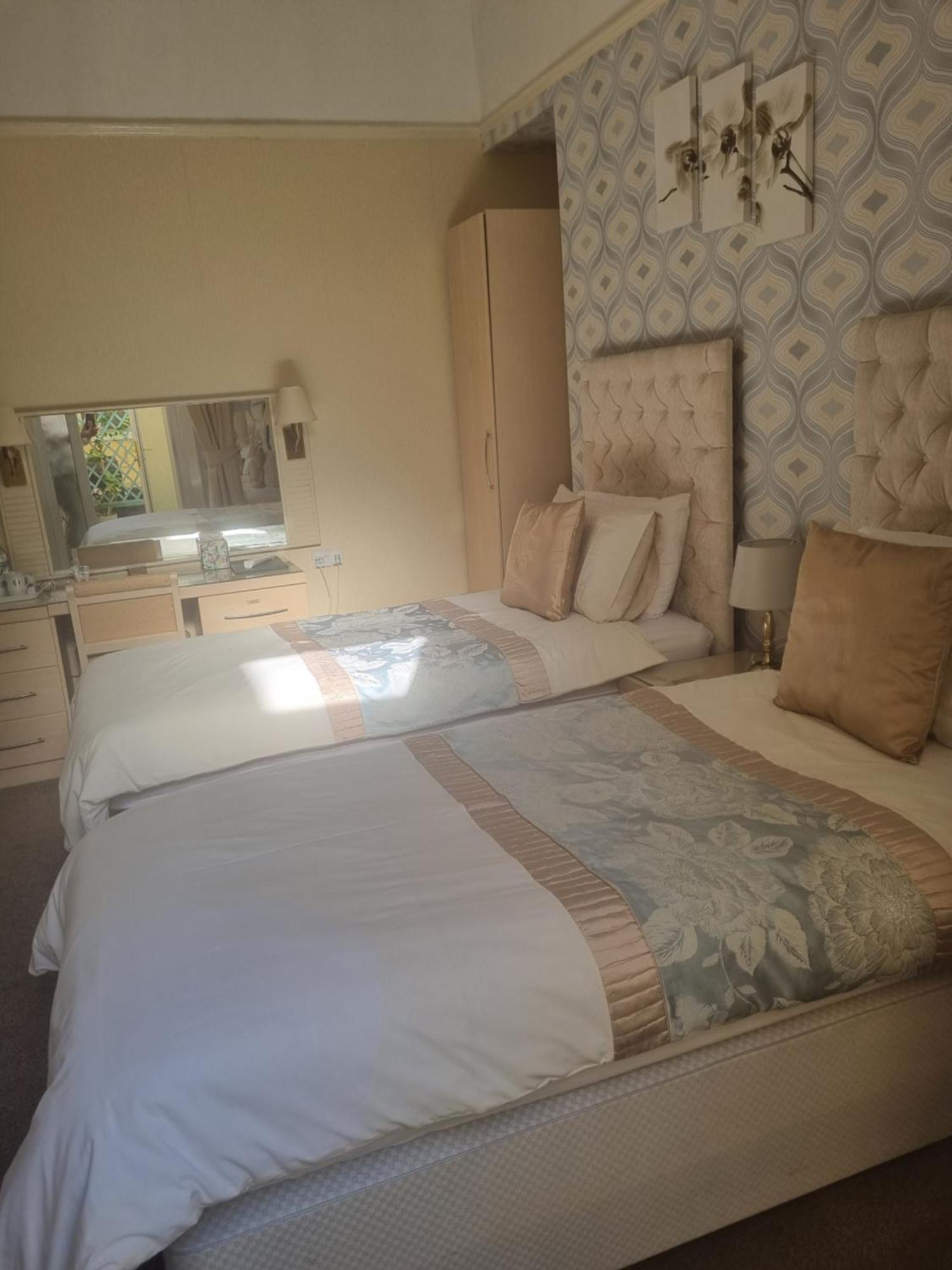 The Sands Hotel Пейнтон Экстерьер фото