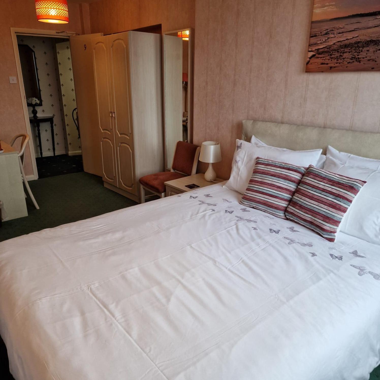 The Sands Hotel Пейнтон Экстерьер фото