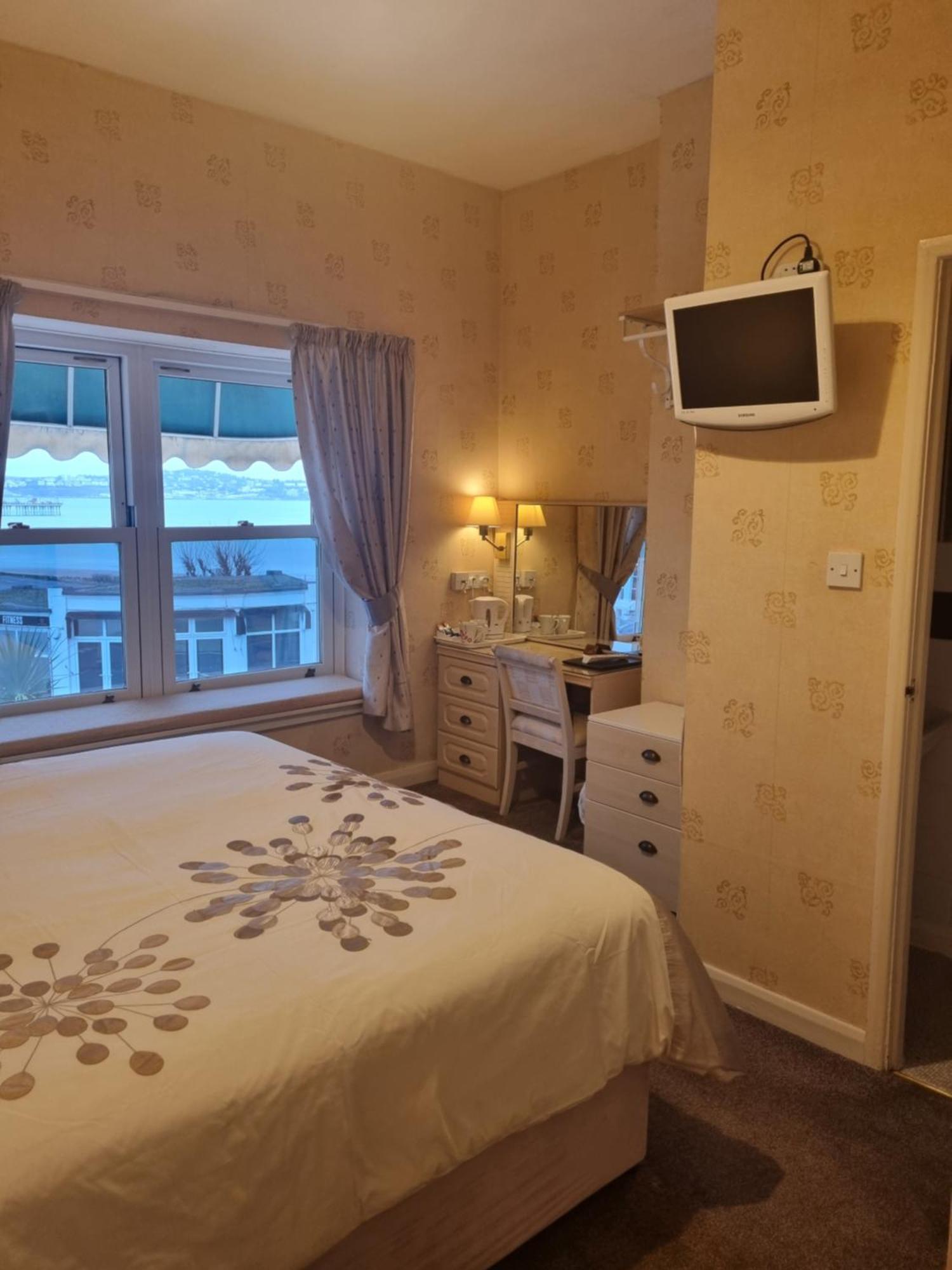 The Sands Hotel Пейнтон Экстерьер фото