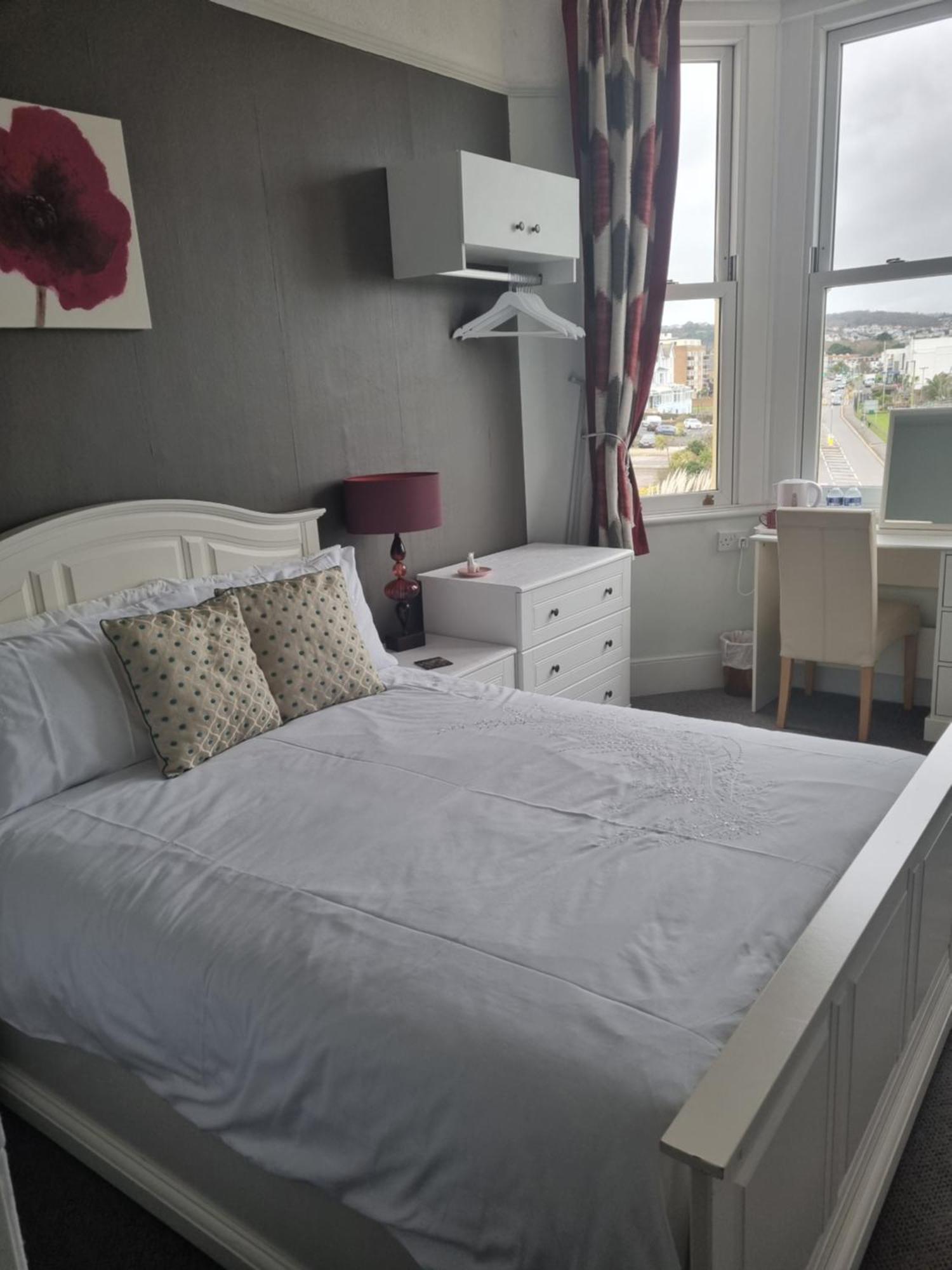 The Sands Hotel Пейнтон Экстерьер фото