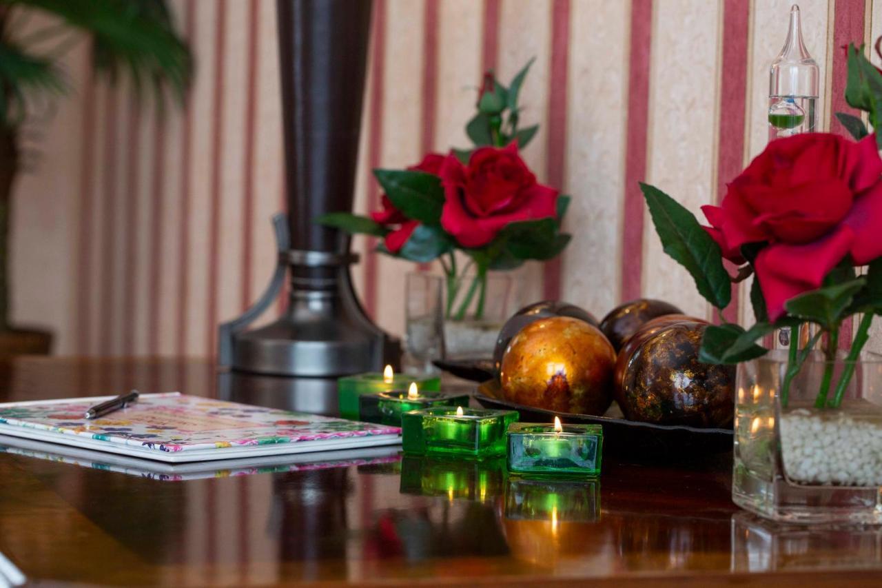 The Sands Hotel Пейнтон Экстерьер фото